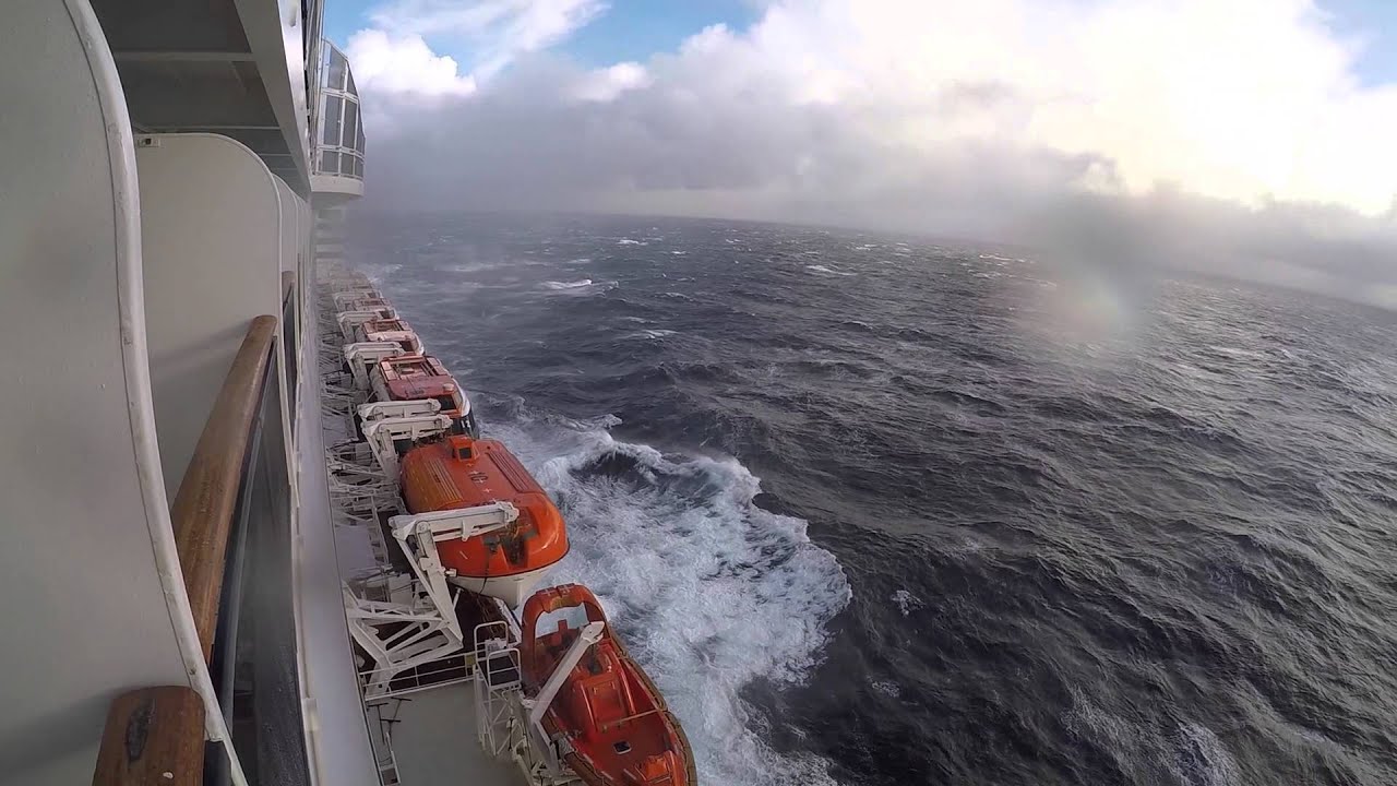 Queen Mary 2 - Rough Sea - Transatlantic Crossing November 2014 - Part 2/2