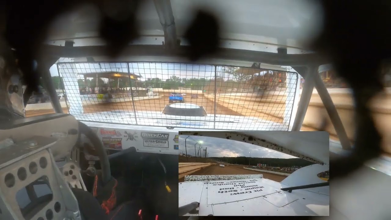 Right into the wall. Bedford Speedway Semi Lates 6-10-23