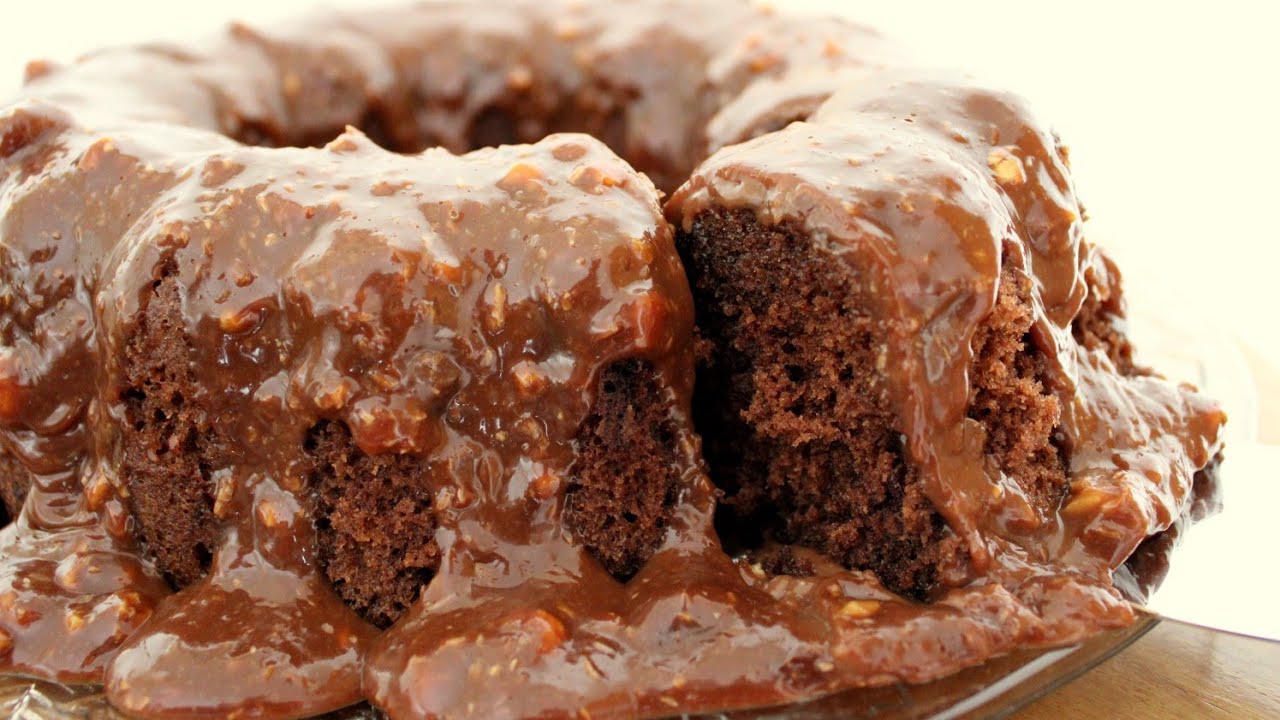 EASY 8 Minute CHOCOLATE Cake! DELICIOUS Recipe!