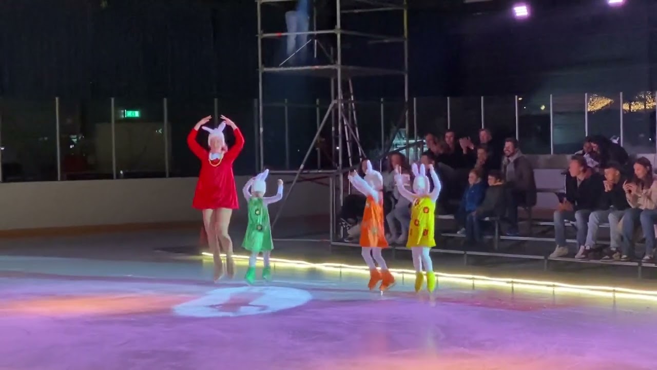 Nijntje ‘Op Het IJs’ | Figure Skating Show XX | Deen Figure Skating