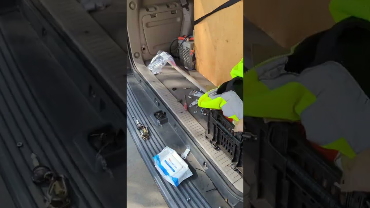 1st generation Toyota sequoia 2001-2007 spoiler loose, option  for resecuring.