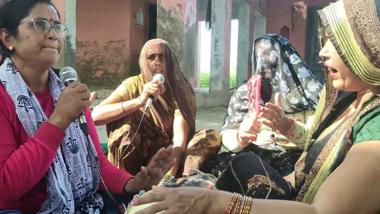 भोले डमरू बजाते आये जयकारा गूंजे गली रे गली🙏🙏🙏🌿🌿🌿bhole ka baba ka bahut he sundar bhajn