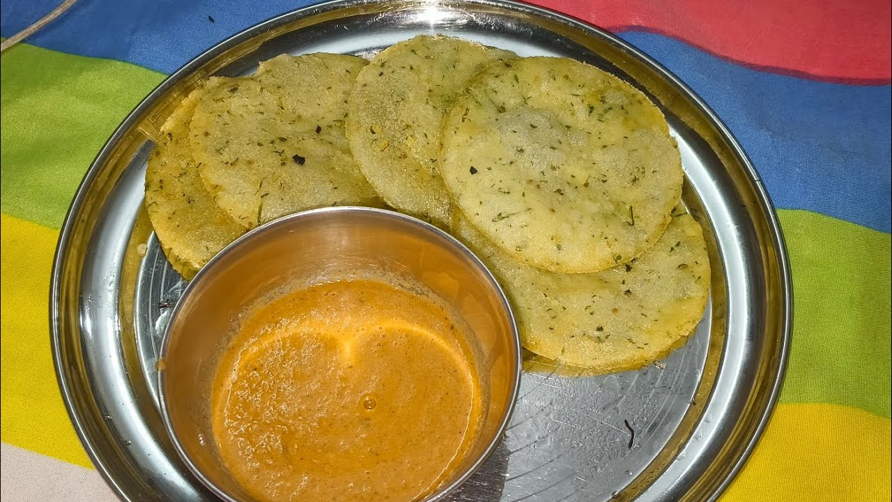 पूरी गरम पूरी सॉफ्ट खाने में सुपर सॉफ्ट चावल की पूरी जो खाए दिन भर  एक्टिव रह पाए