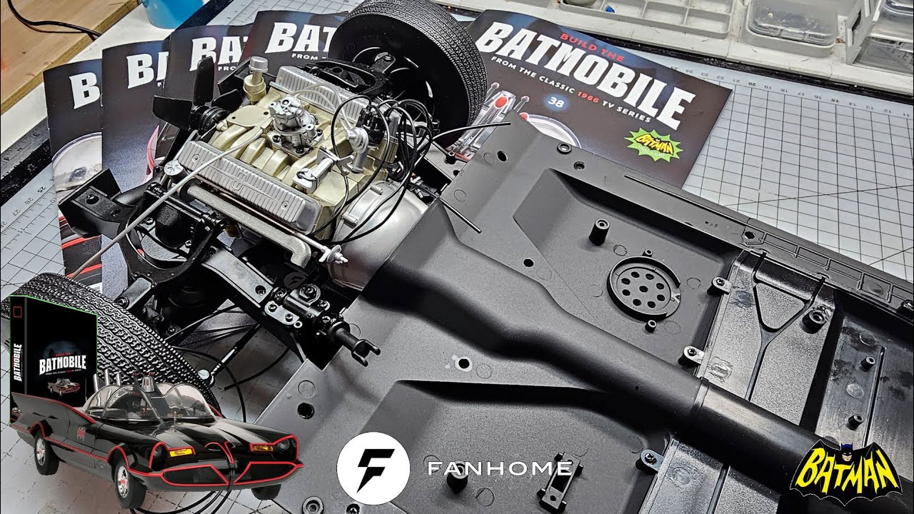 Build the 1:8 Scale 1966 Batmobile - Pack 8 - Stages 33-38