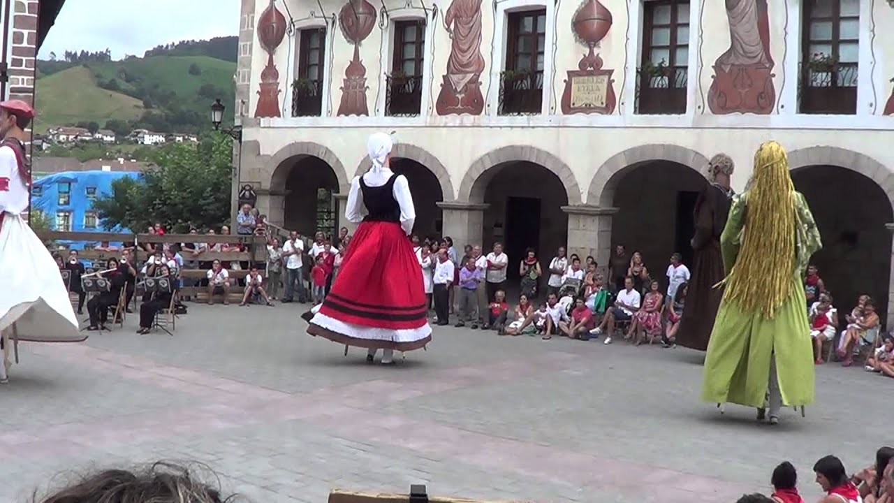 Berako erraldoiak 2013 POLONESA