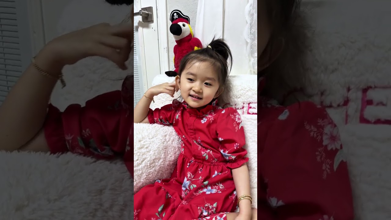 Bé 4 tuổi học cùng với Ba Mẹ mỗi ngày