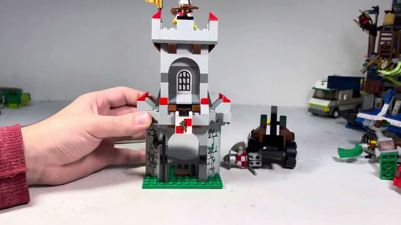 a Simple Tower - LEGO Kingdoms Outpost Attack [review] 7948
