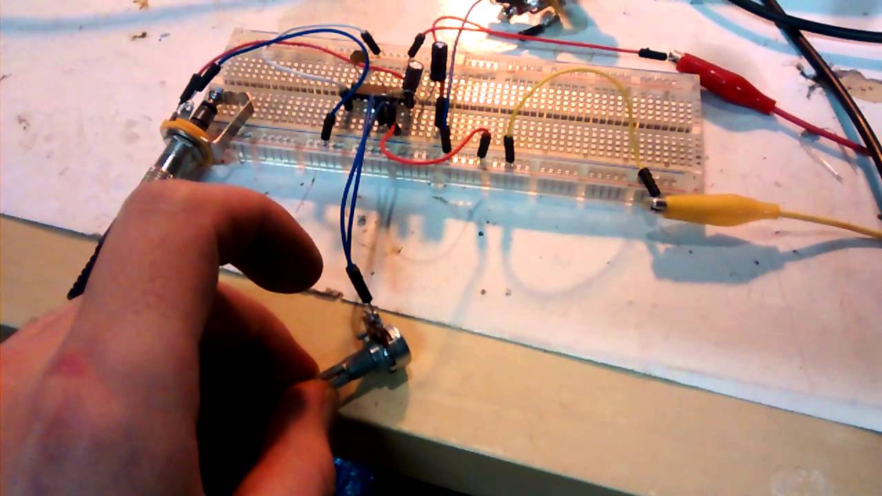 easy preamp - Nicolas Collins : Handmade Electronic Music schematic
