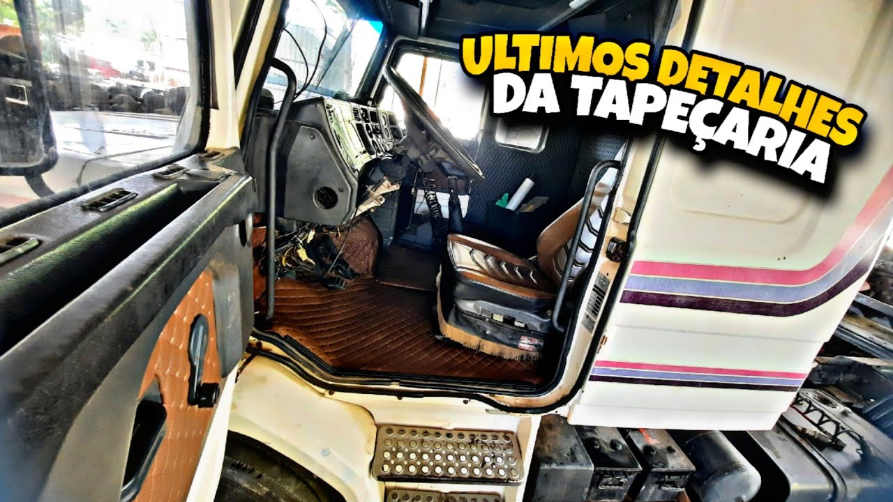ACERTANDO OS ÚLTIMOS DETALHES DA TAPEÇARIA 