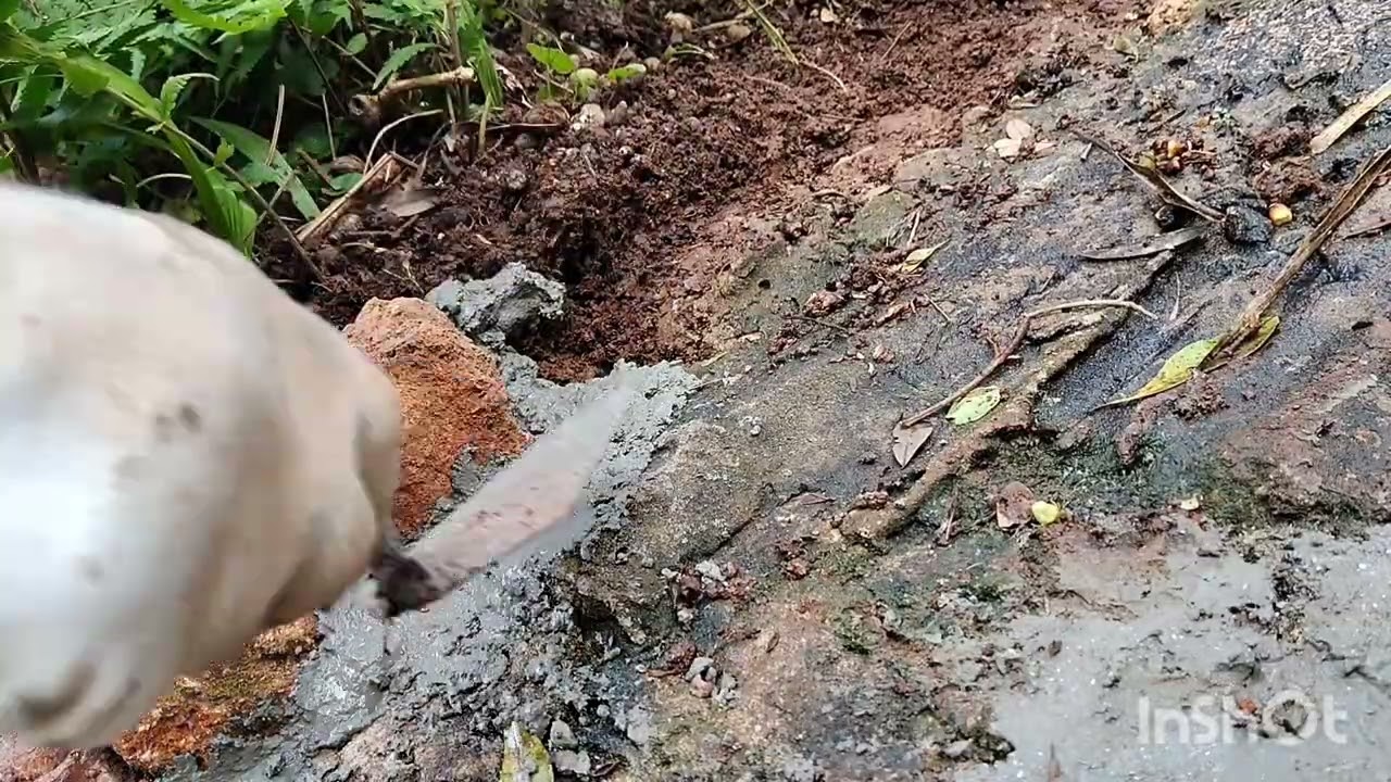 Contrução da canaleta para águas cinzas.