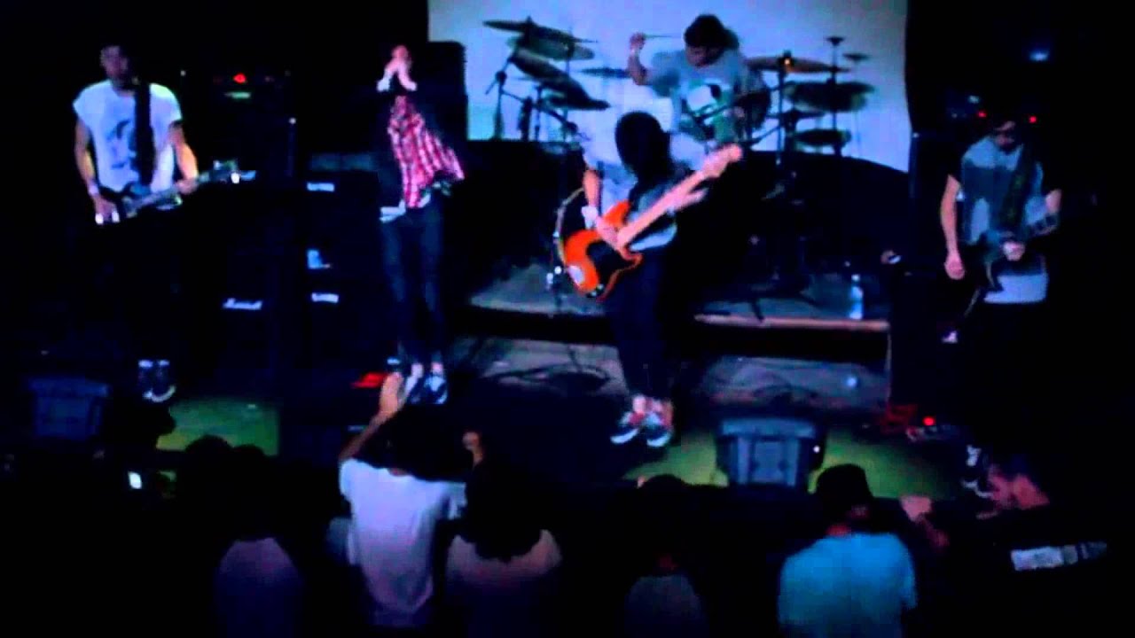 Cefa - Sa&iacute;da de Emerg&ecirc;ncia @ Hangar Music Hall