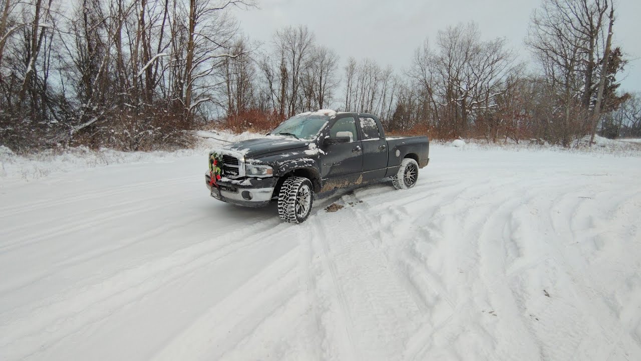 DODGE RAM DRIVING THROUGH SNOWSTORM IN PENNSYLVANIA OUT OF NOWHERE!! (CRAZY) #reallife 