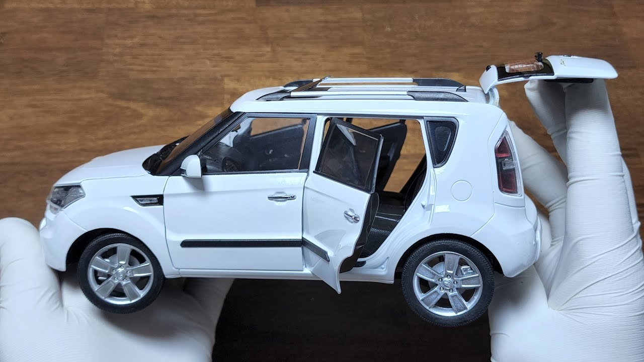 1:18 KIA SOUL Diecast model car review [Unboxing]