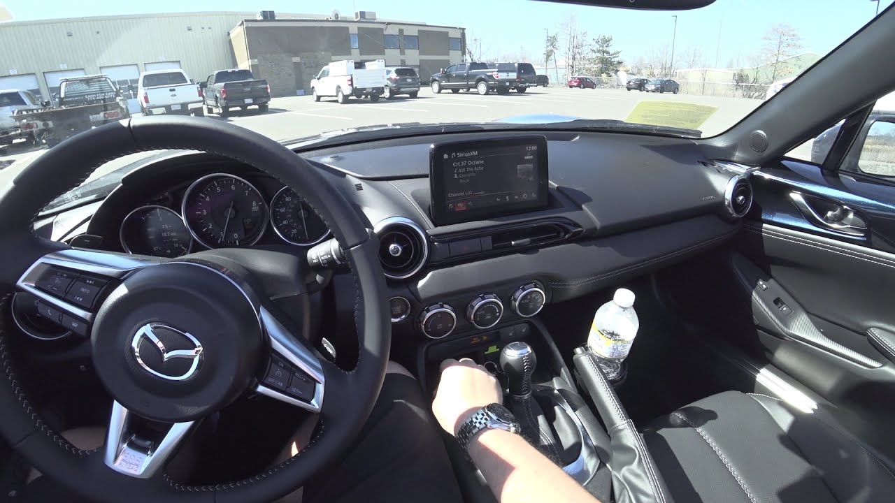 Обзор Mazda MX-5 Miata Grand Touring Automatic 2021 года