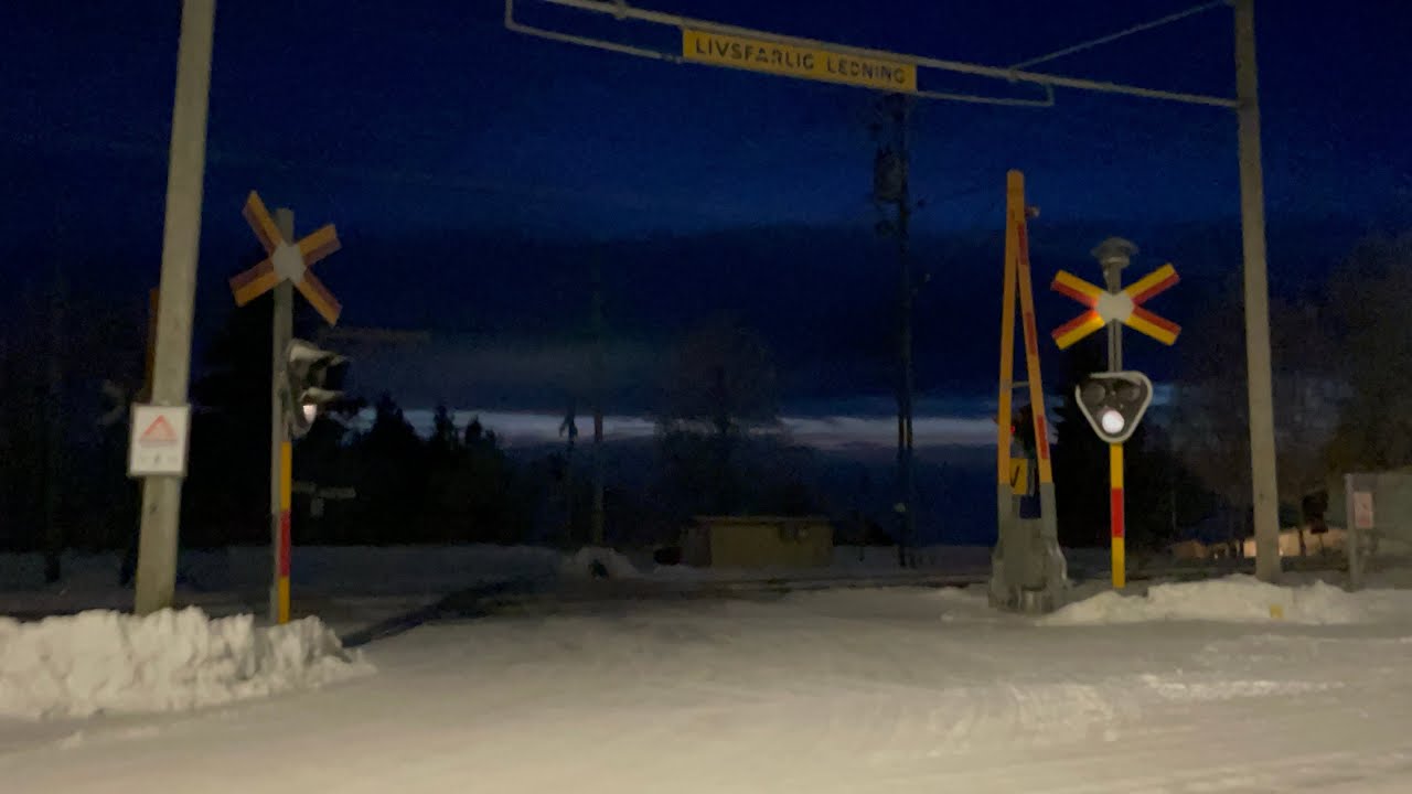 Järnvägsövergång Ås // Railroad crossing (Vintern 2025/Winter 2025)