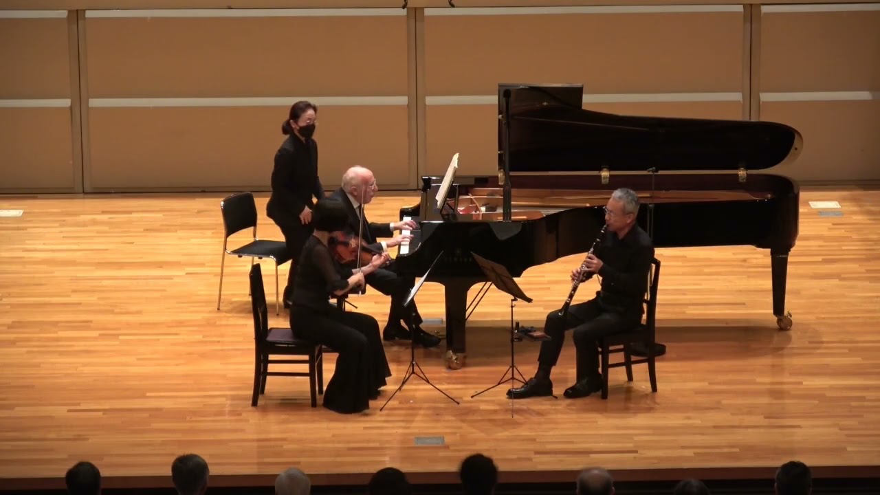 W.A.Mozart: Trio for piano, clarinet and viola K.498 