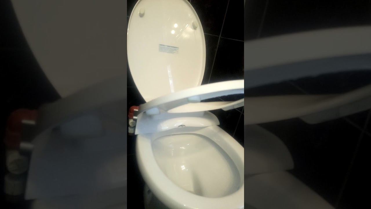 Asiento con bidet incorporado de Ferrum