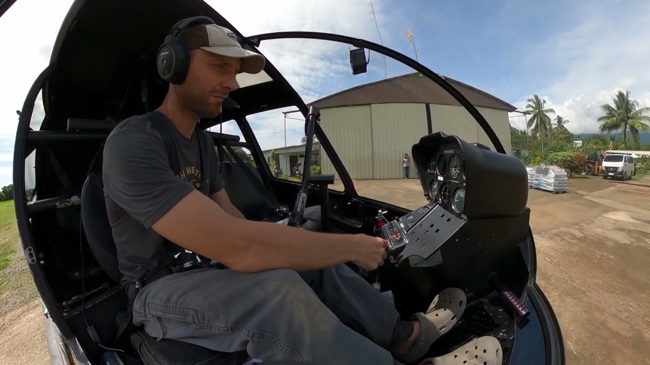 Запуск вертолета Robinson R66