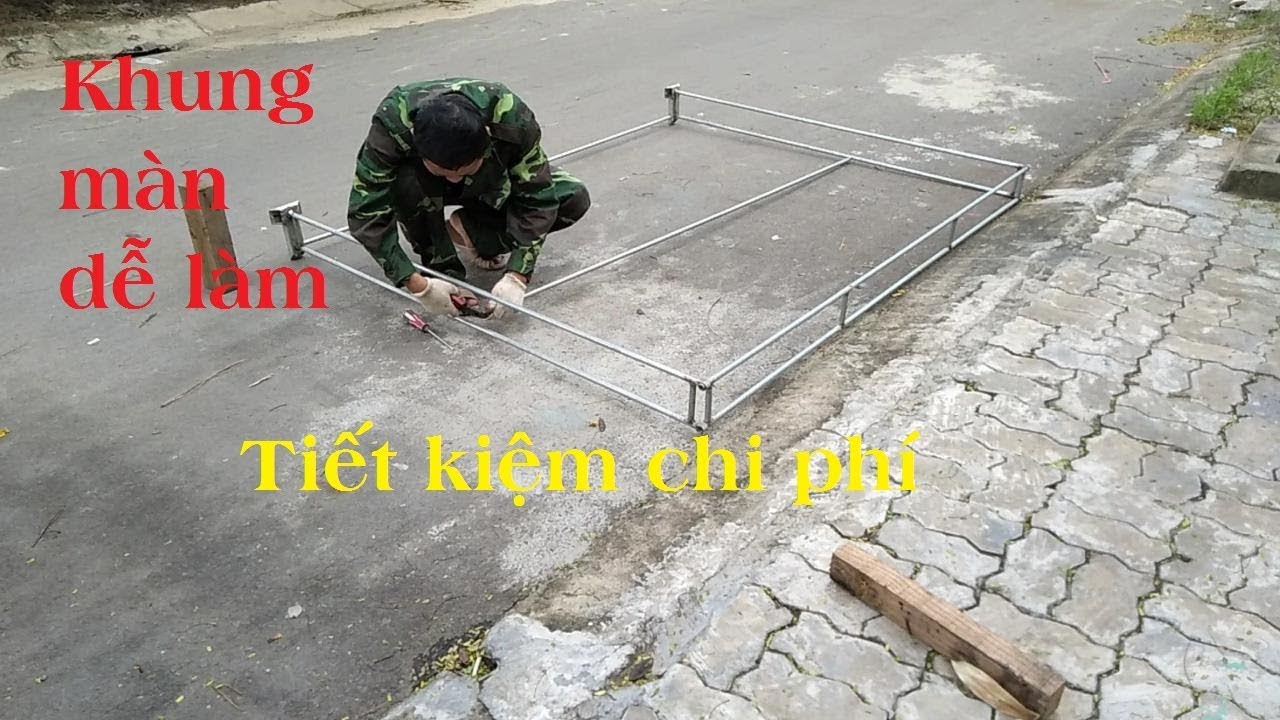 Làm khung màn bằng sắt đơn giản tiết kiệm chi phí