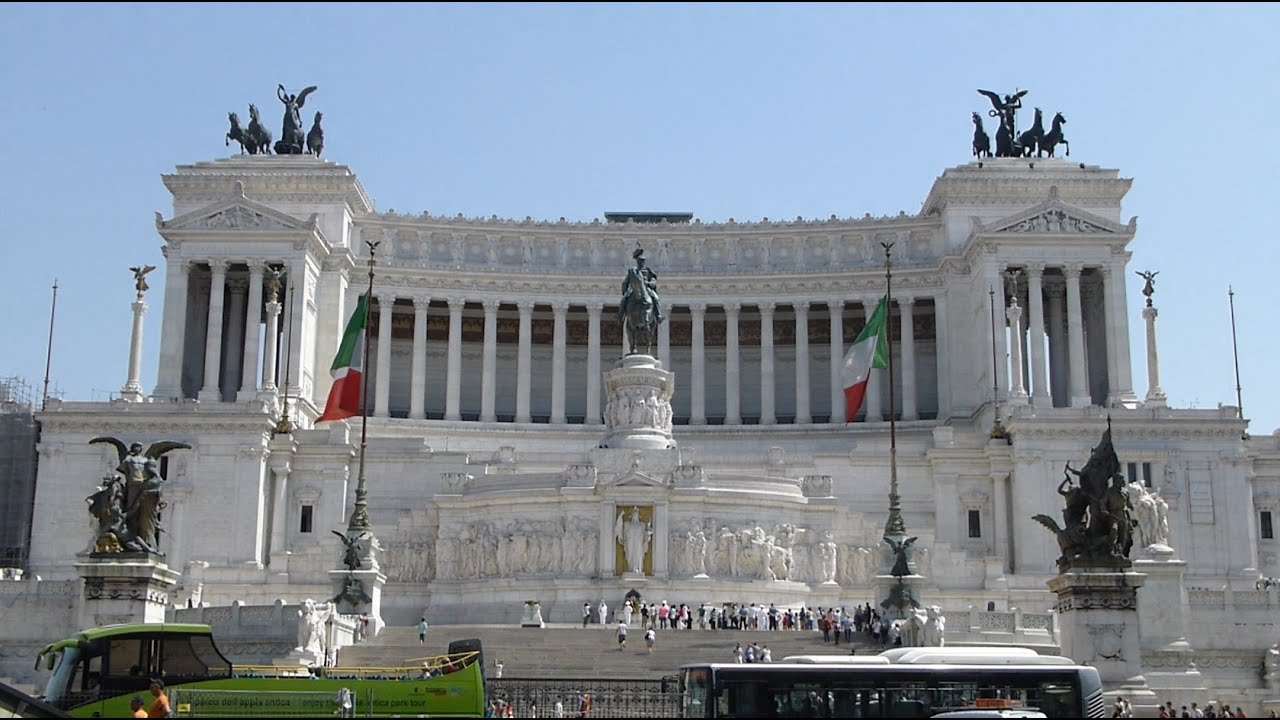 Piazza Venezia, Rome