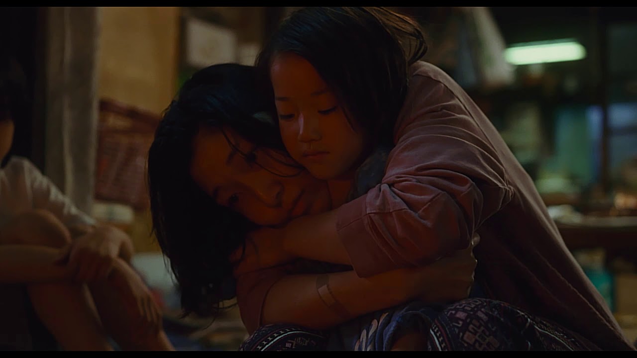 Shoplifters Short Clip