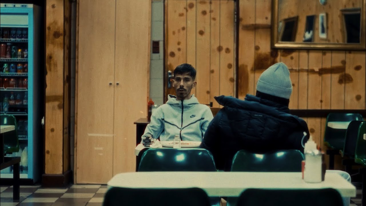 FINAL - Summerhouse (Clip officiel)