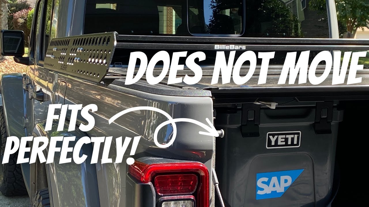 Yeti Roadie 24 Hard Cooler fits perfect under Mopar Hard Tonneau on a Gladiator - IT DOES NOT MOVE!
