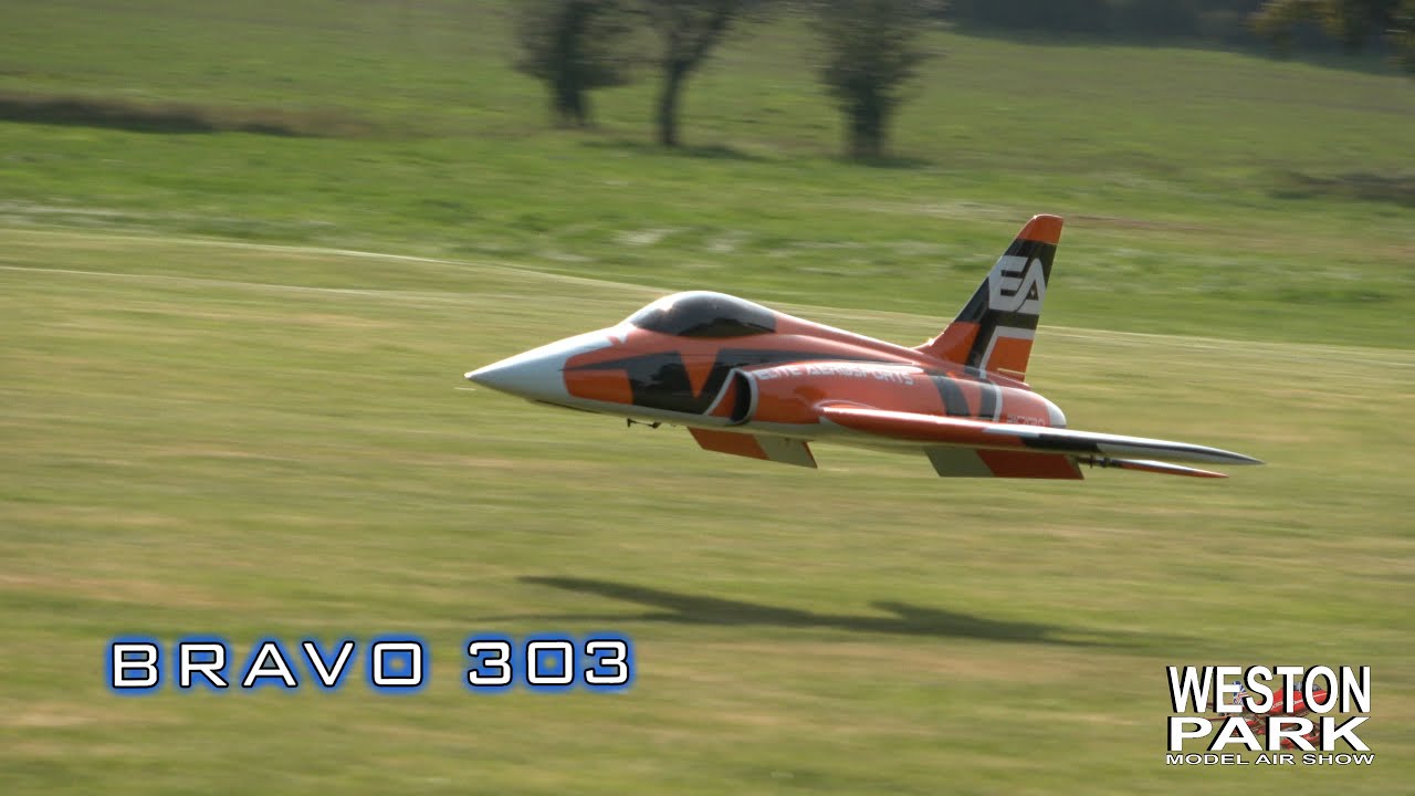 Elite Aerosports Picaro - Weston Park model air show 2021