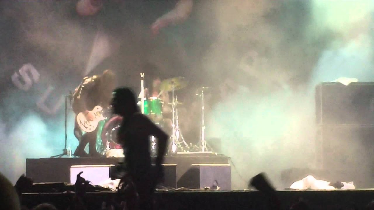 Hardcore Superstar - Simple Man+Blood On Me (Live at Sweden Rock 2011)