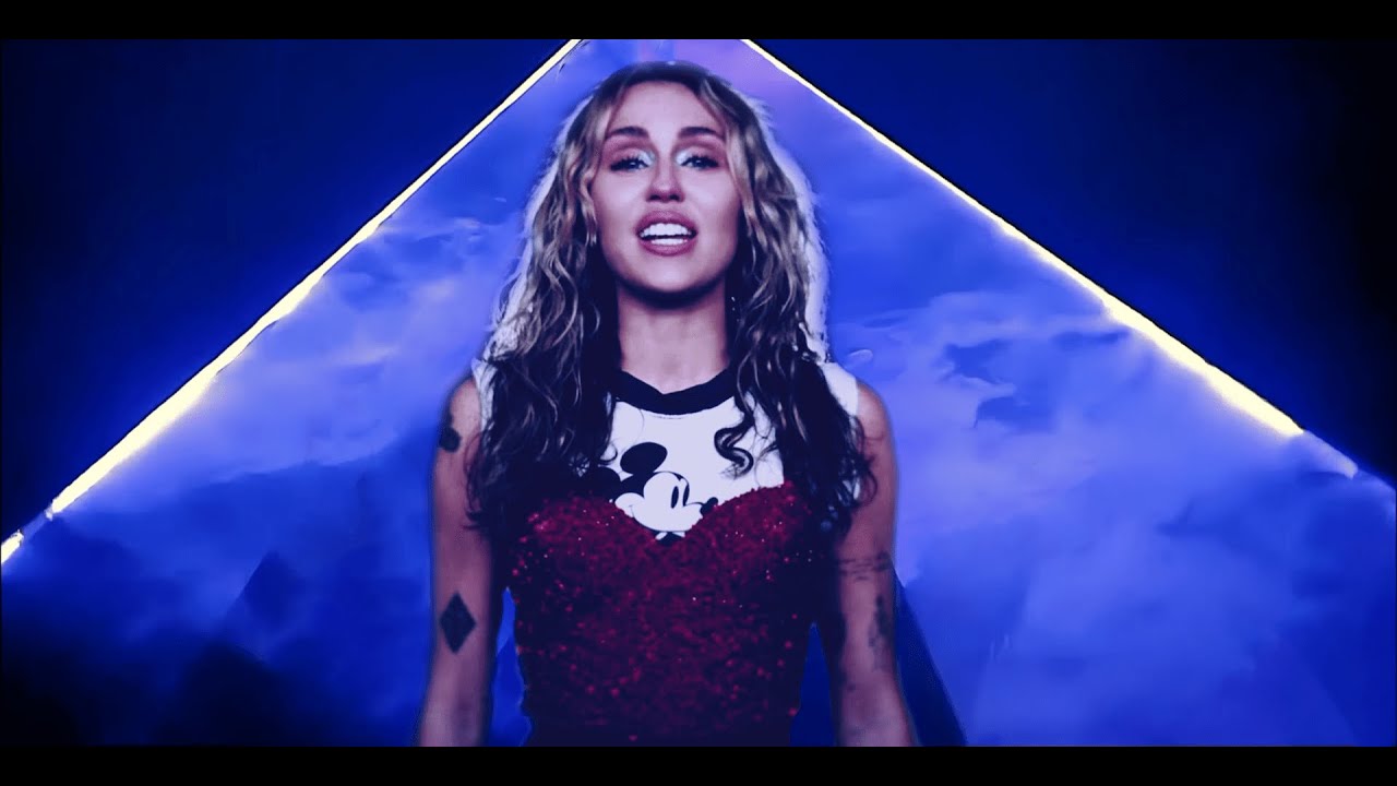 Miley Cyrus - Used To Be Young/The Climb Mashup