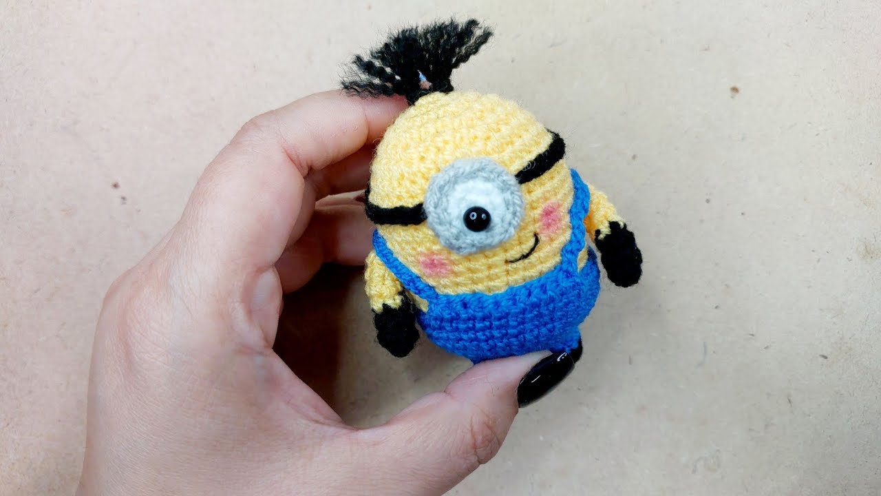 آموزش قلاب بافی عروسک مینیون ساده و مبتدی/ crochet amigurumi minion