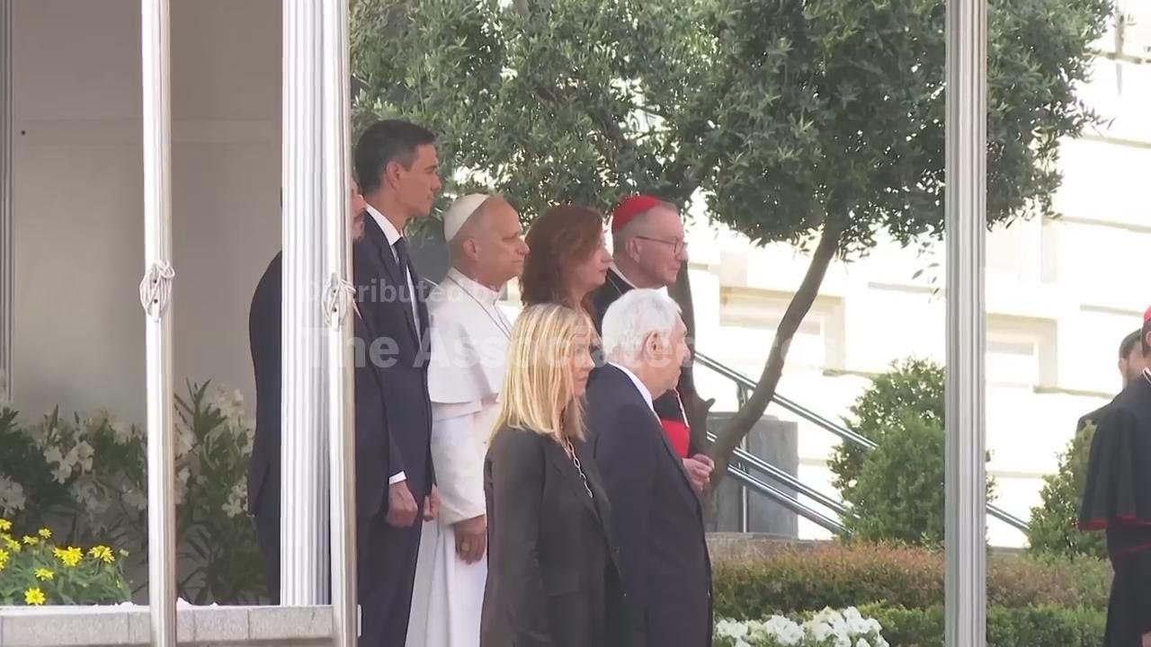 Pope Leo visits the Spanish Parliament in Madrid to give historic speech