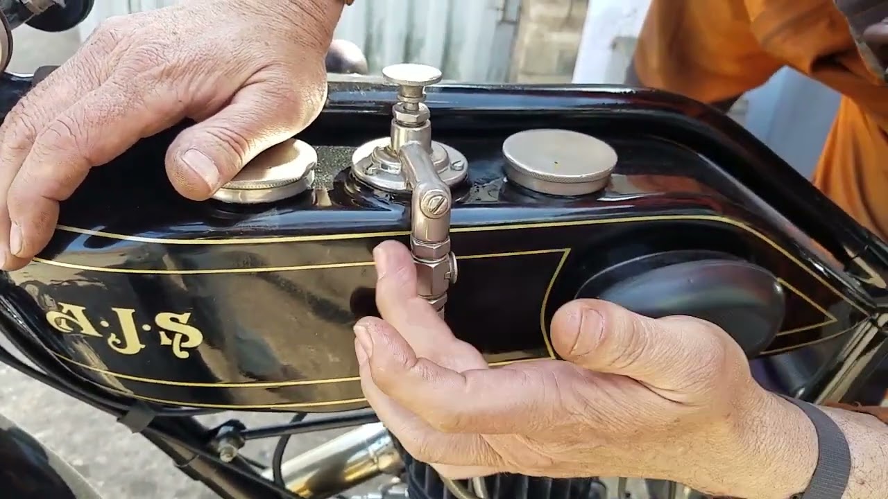 1925 AJS Standard Sporting Model E5 350cc у Энди Тирнанса #08508AJS