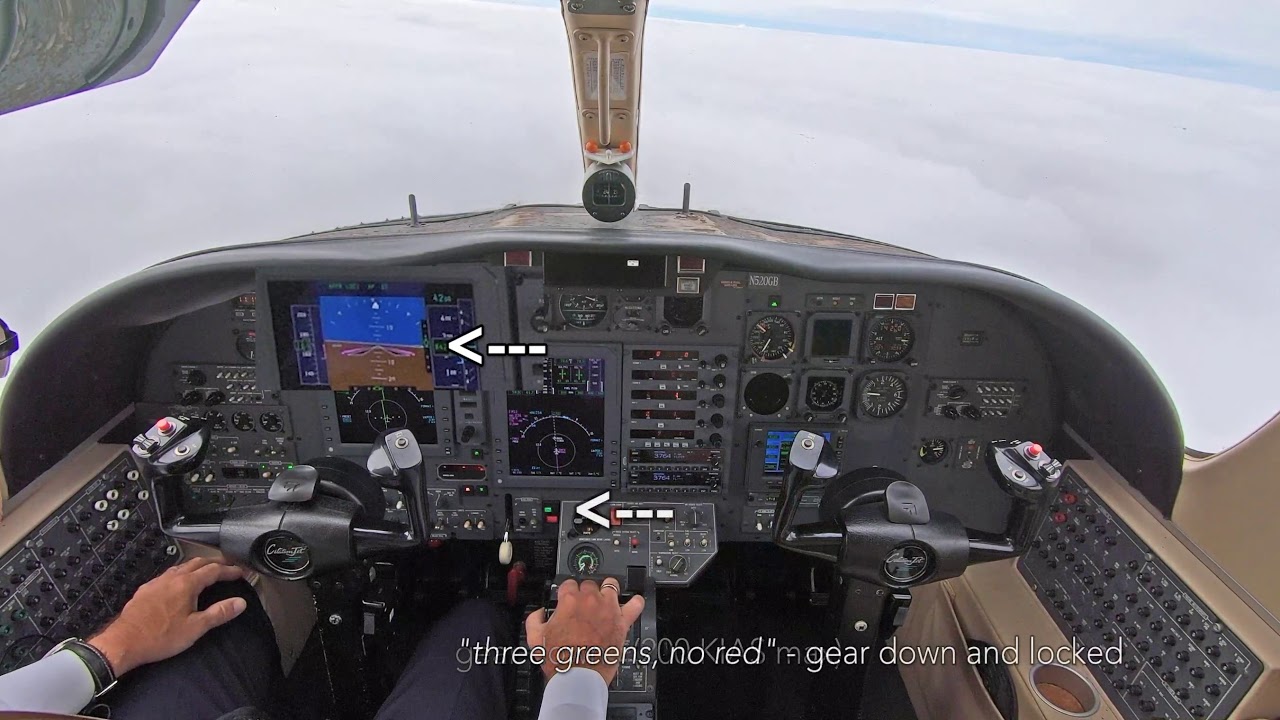Citation Jet approach procedure - ILS at KLBE with live ATC