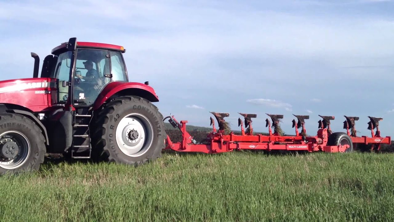 The plowing of large areas of land: Case IH Magnum 290 и Kuhn Multi Leader 7T