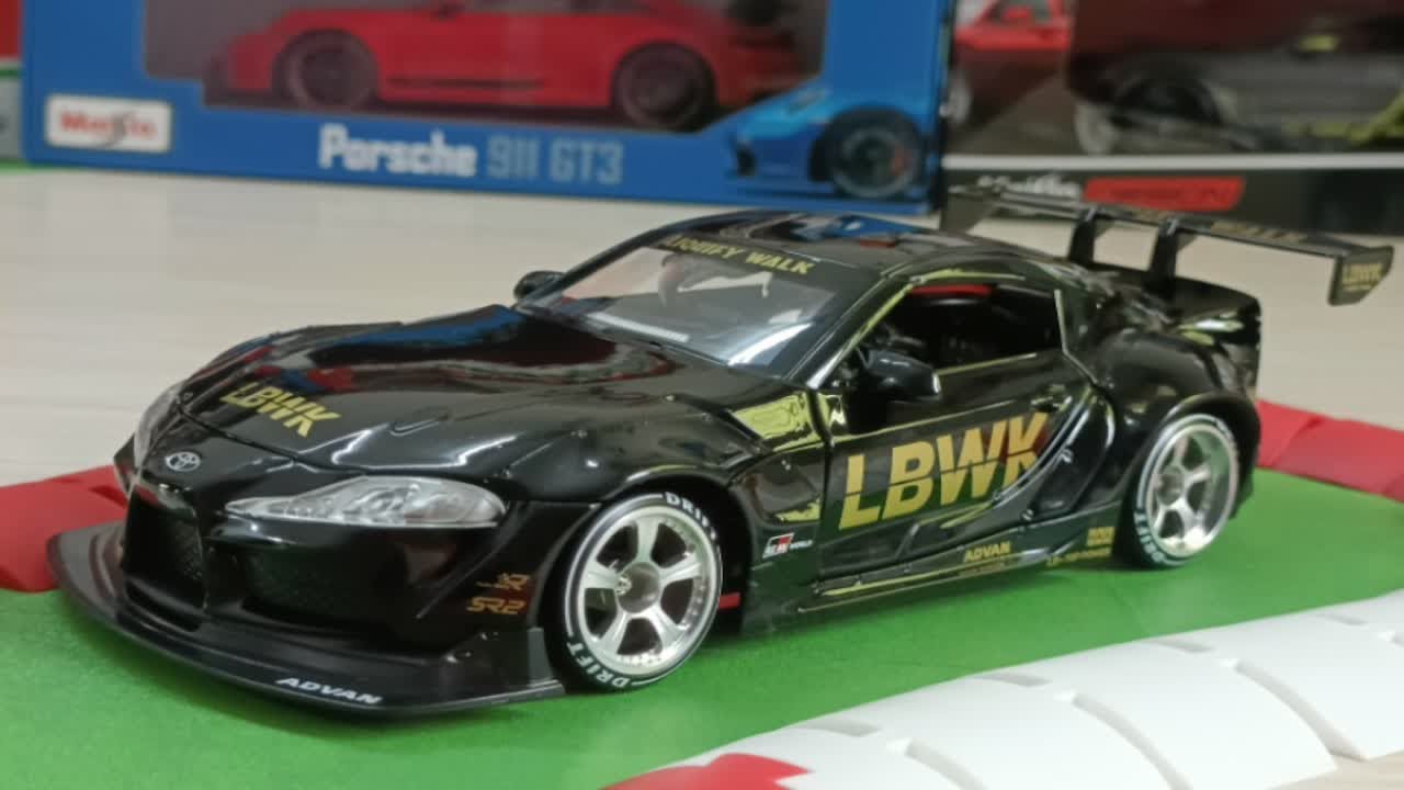 988元的后驱漂移遥控车MINI Q8后驱漂移版本 RWD漂移遥控车使用教程