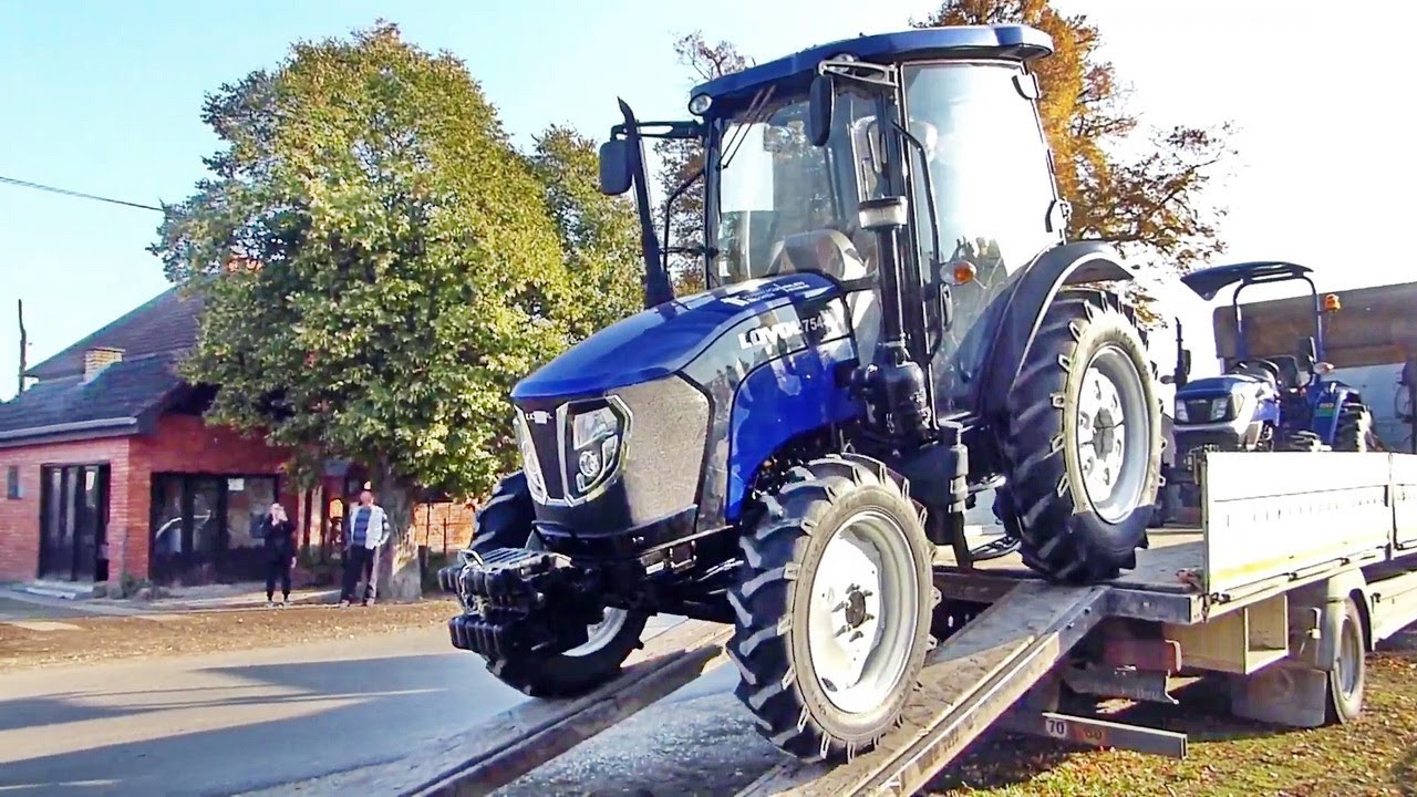 Traktor Loovol 754 4 x4    75 KS