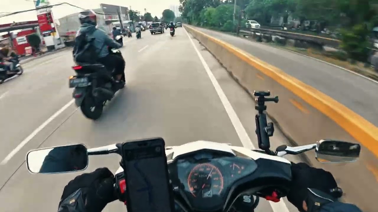 MotoVlog Ep.1 Buka Puasa Bersama Creativlabz & Kendo