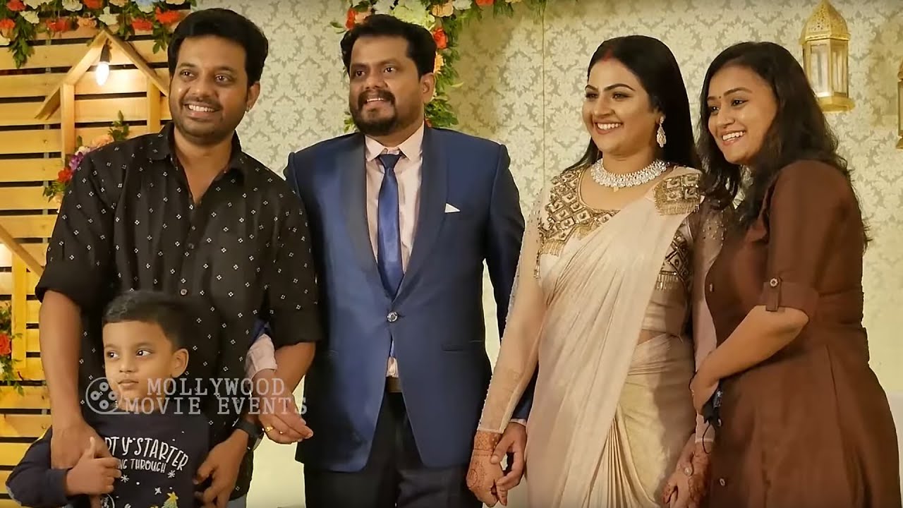 അപ്സരക്ക് ആശംസകളുമായി ജിഷിനും വരദയും | Jishin & Varada in Apsara wedding Reception
