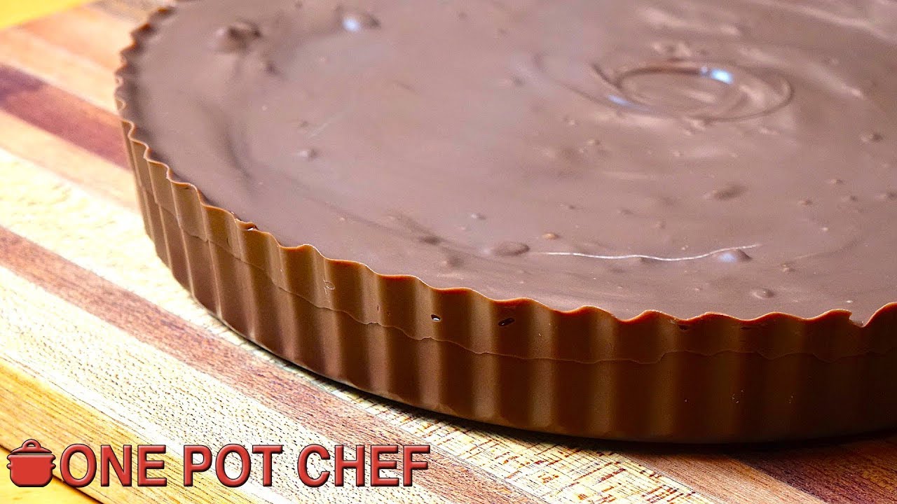 ГИГАНТСКИЙ шоколадный стаканчик с арахисовым маслом! | One Pot Chef