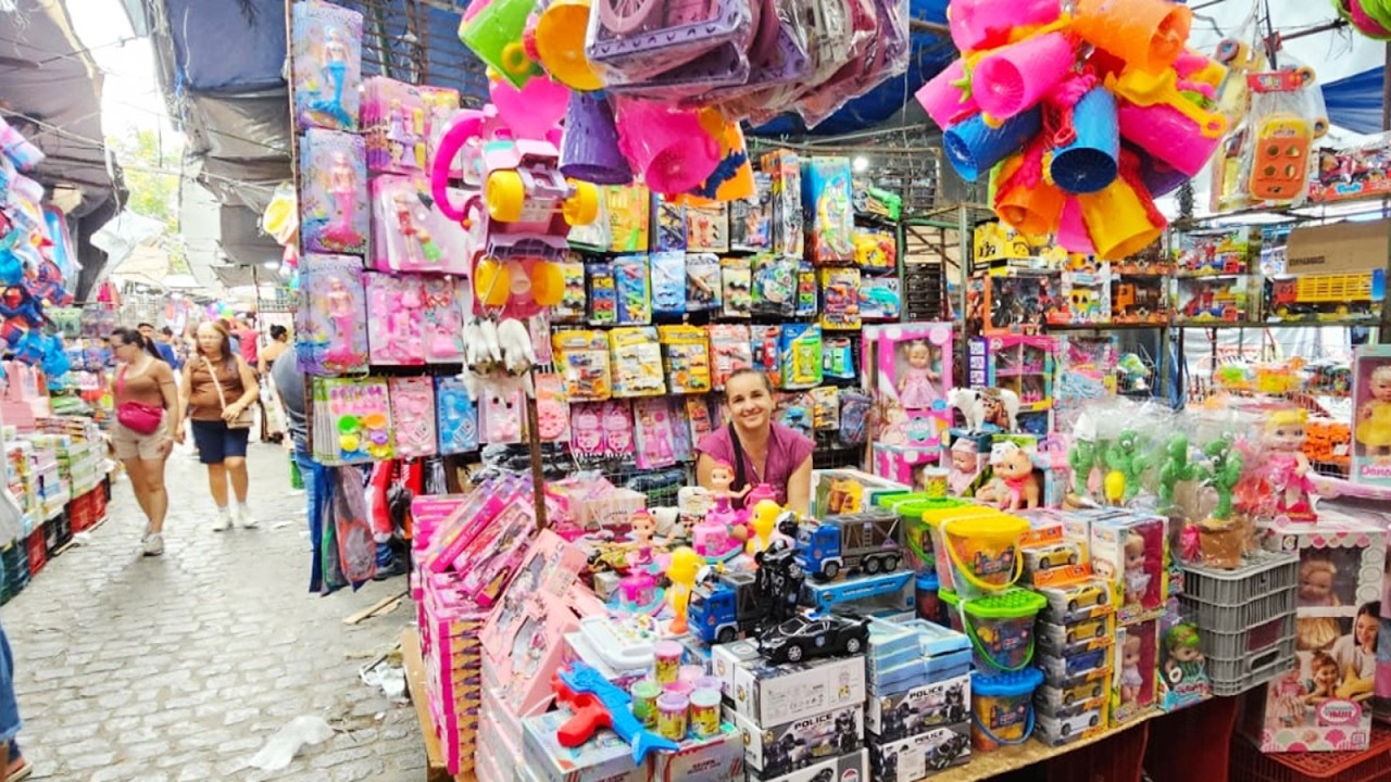 A FEIRA DE IMPORTADOS EM CARUARU-PE ATRAE GENTE DE TODO O BRASIL