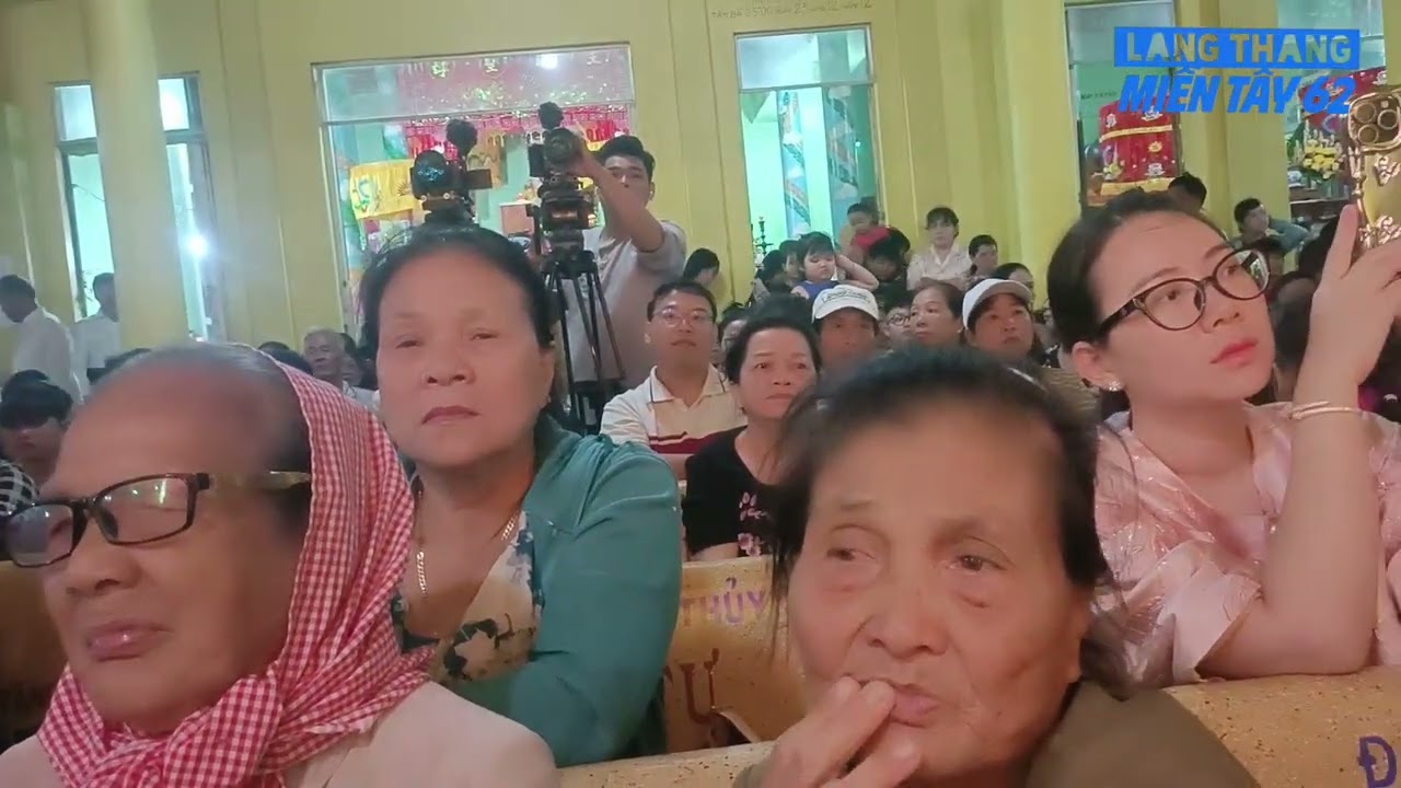 Xây chầu hát bội tại miễu Cây Bàng Gò Công