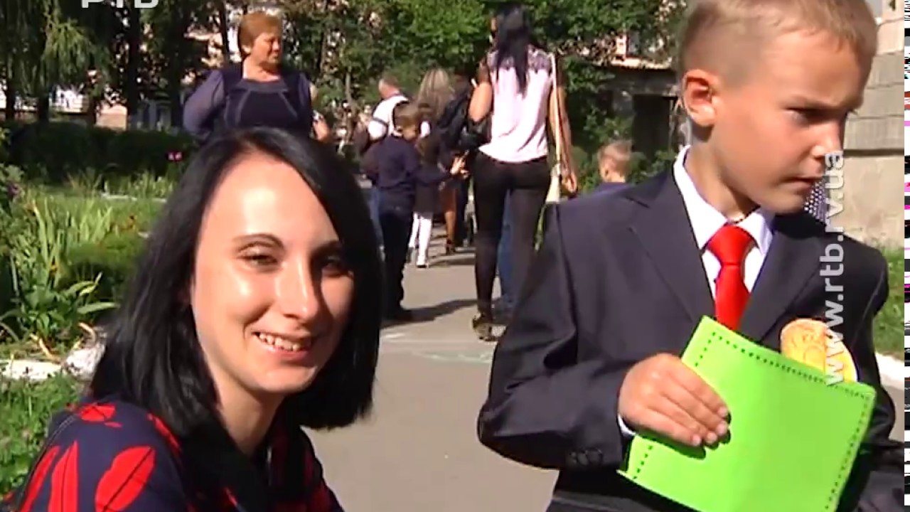У Здолбунові першокласника привітали від міністра оборони
