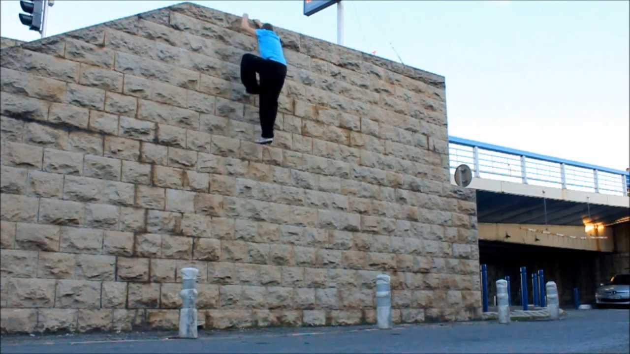 Tecnica de escalar muros Parkour