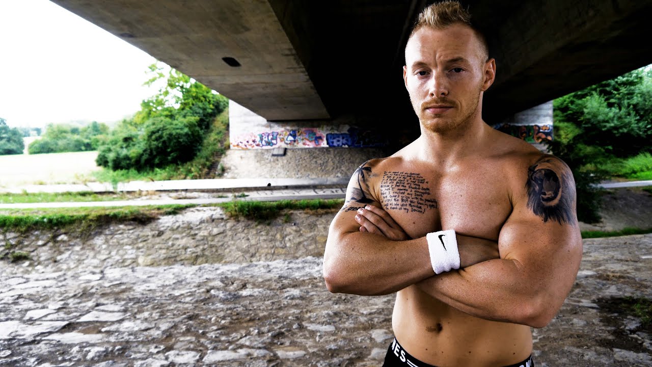 LIVE Workout: 20 Minuten Ganzk&ouml;rper Training (Einsteiger)
