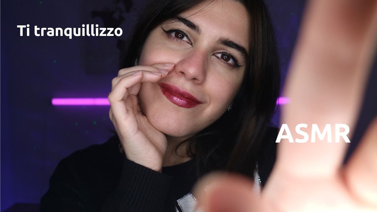 TI TRANQUILLIZZO PRIMA DI ANDARE A DORMIRE🌙🌟| ASMR ITA| whispering, kisses, hand movements
