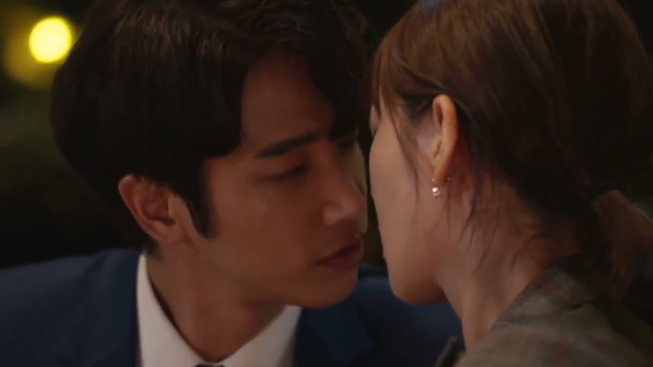 Wei Wei & Ke Huan's share a kiss | Before We Get Married | 1 X Ep. 9 | Taiwanese Drama
