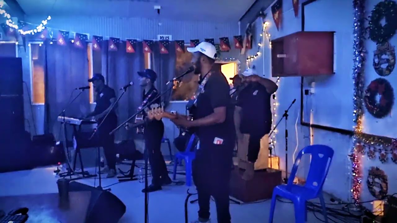 Mi No Marit live rendition by Low Key band at Gobe NYE 