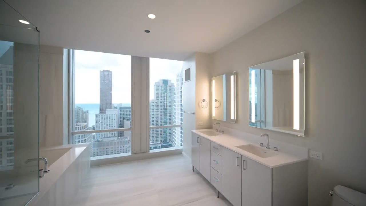 River North Luxury Apartments | #4002A Three Bedroom | One Chicago