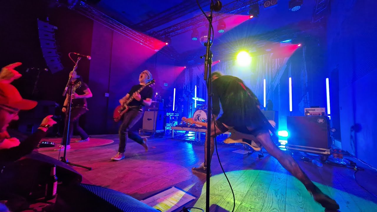 PASCOW - Himmelhunde (live) @ AJZ Talschock